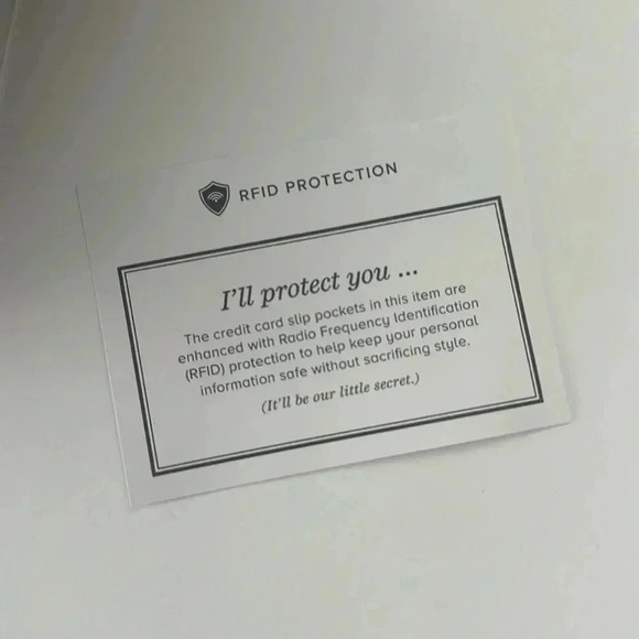 NWT Vera Bradley Iconic RFID Front Zip Wristlet Romantic Paisley Blue - Picture 5 of 8